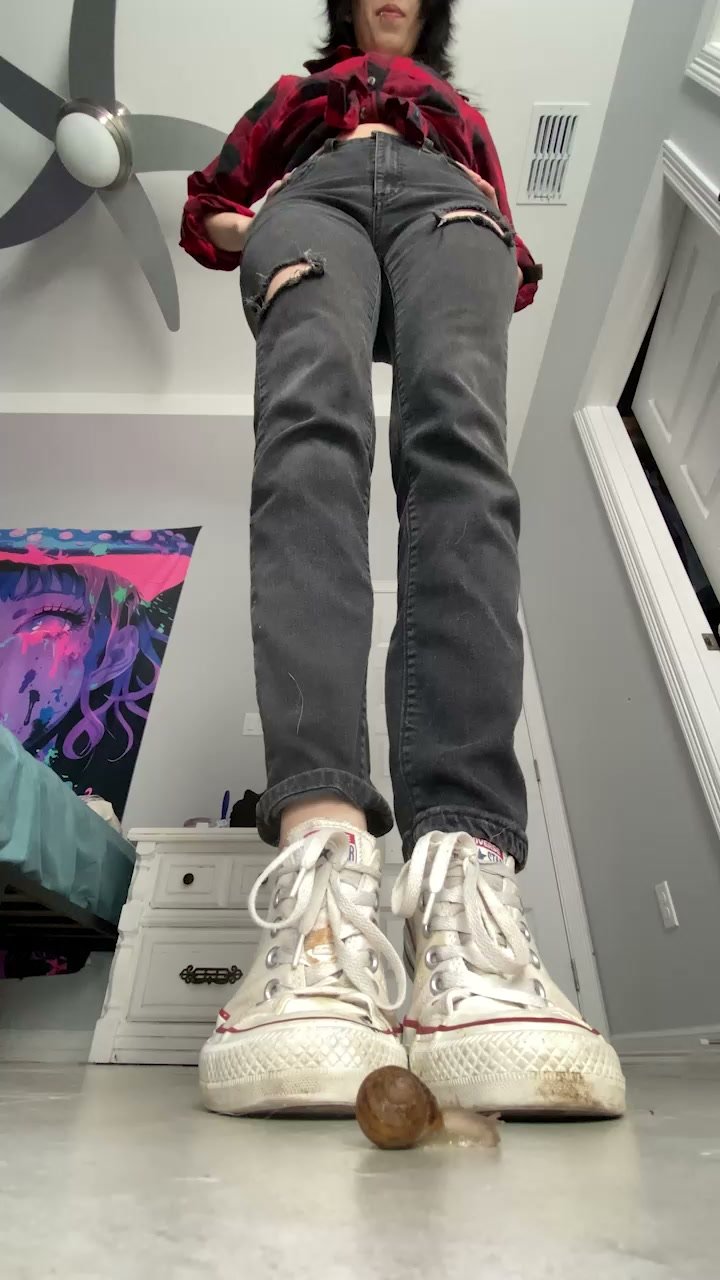 8045 Converse Smunch Preview